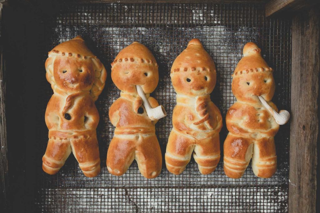 Grittibänz selber backen leicht gemacht. Stutenkerle und Weckmänner. Grittibänz selber backen leicht gemacht. Stutenkerle und Weckmänner.