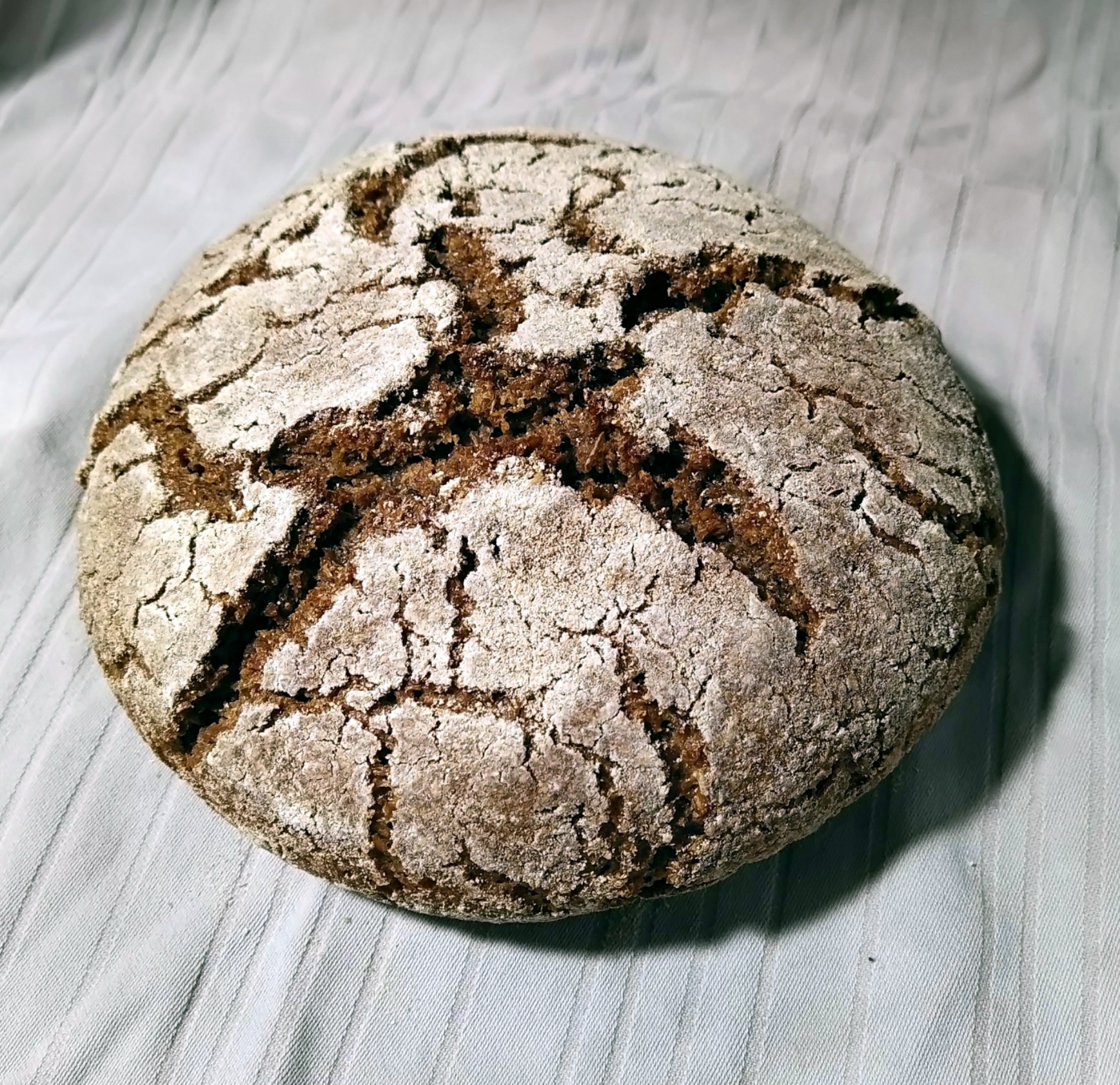 Das Walliser Roggenbrot ist ein unglaublich saftiges Brot.